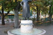 Liesl Karlstadt Brunnen am Viktualienmarkt - München