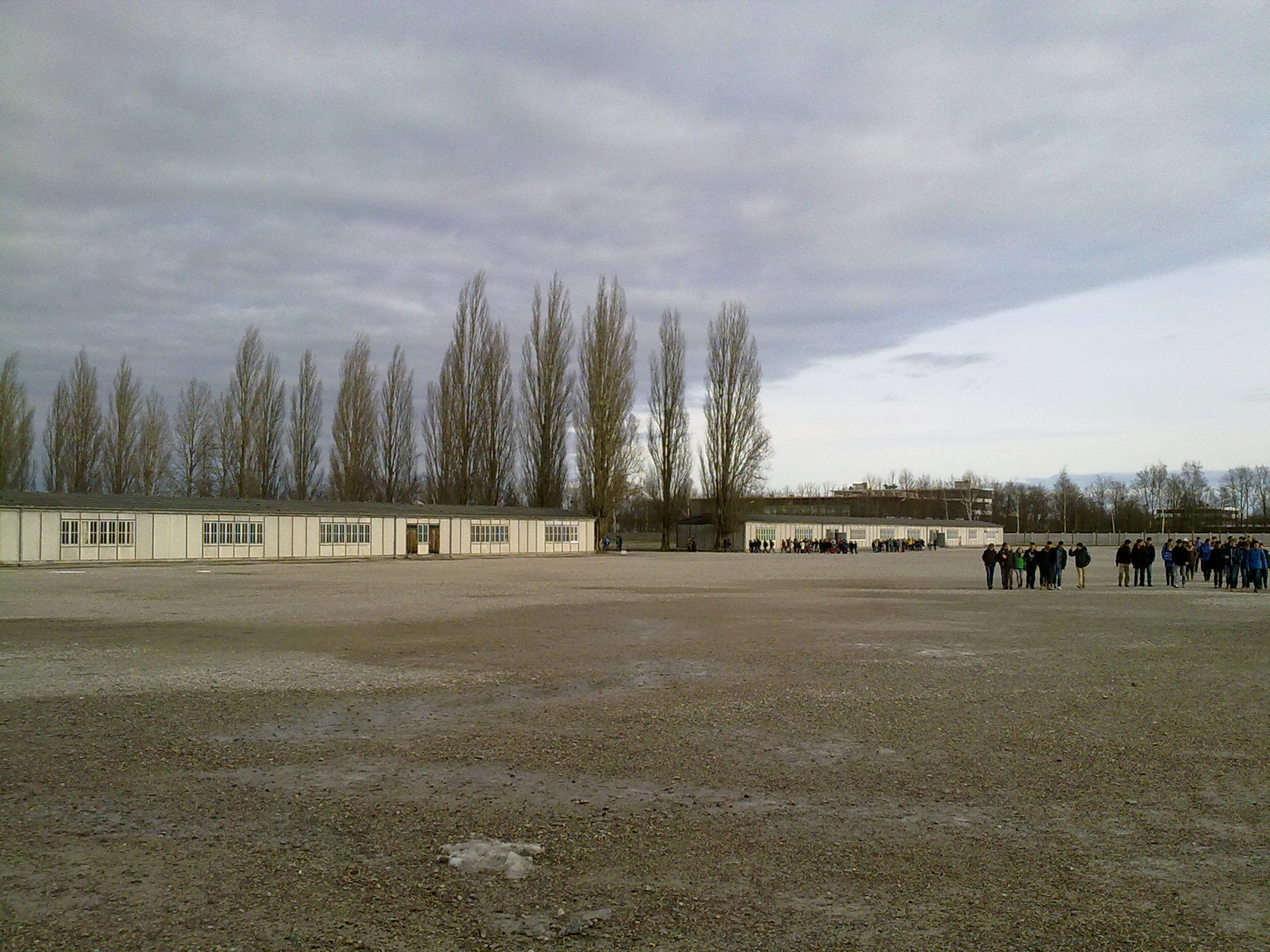 https://www.wunder-der-stadt.com/en/tours/special-for-schools-dachau-concentration-camp-memorial-site/