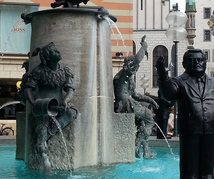 The "Fischbrunnen" on the Marienplatz